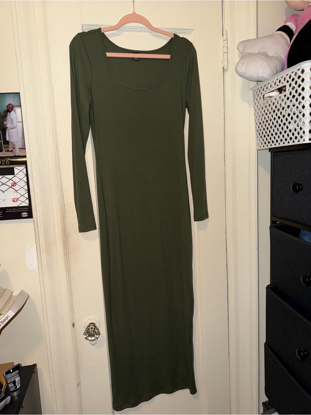 Long Sleeve Scoop Neck Olive Green Maxi Dress